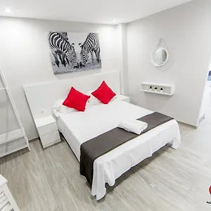 roses-apartments-red-loft.topcostabravahotels.com/